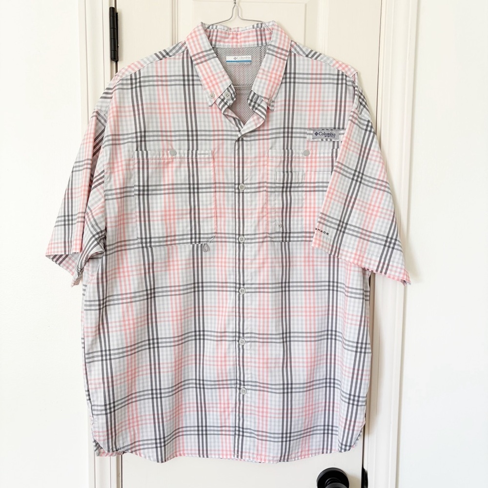 Columbia Men’s Pink Plaid Button-Up Shirt